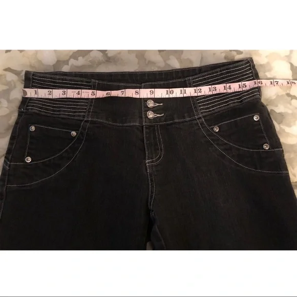 VENUS- Clear Jewel Buttons Jeans - Picture 9 of 9